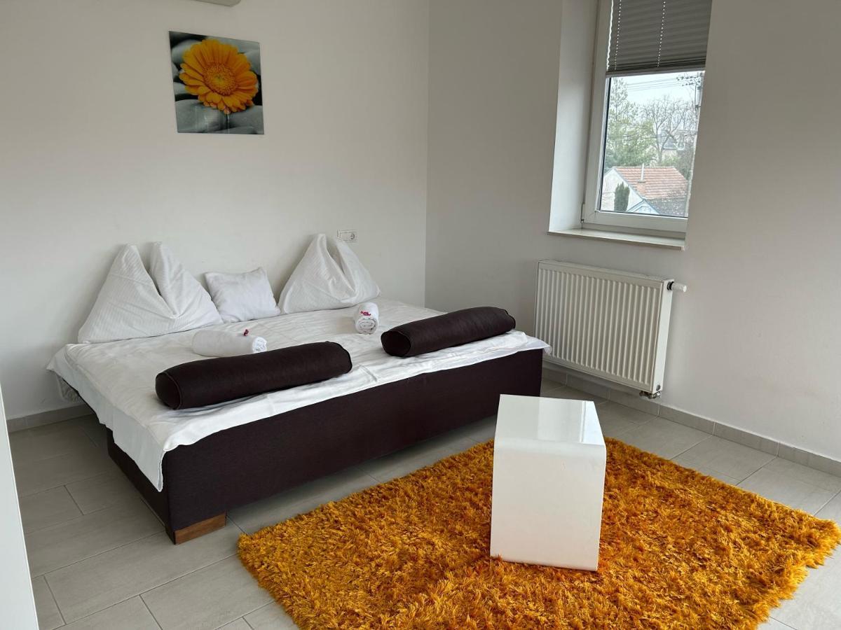 Azur Haz Viola Apartman Sárvár Exterior foto