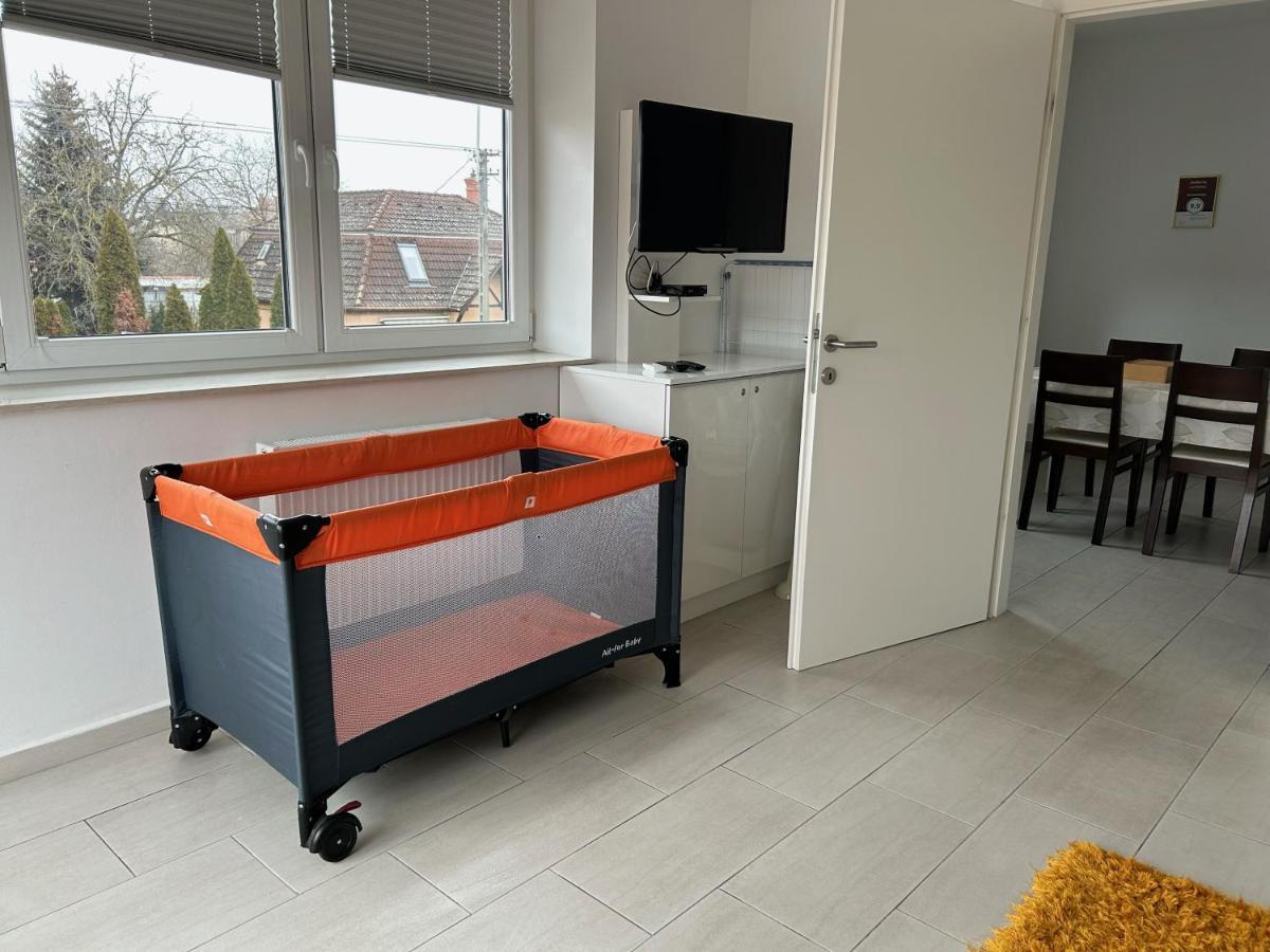 Azur Haz Viola Apartman Sárvár Exterior foto